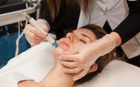 How many sessions of HydraFacial are needed for visible results?