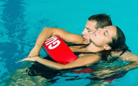 Mastering Lifeguard Emergency Skills: CPR, AED & Rescue Breathing with Real-Life Scenarios