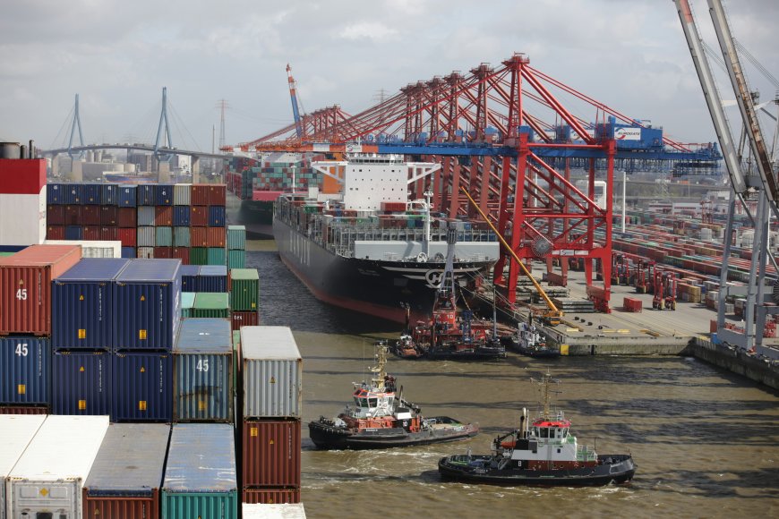 Dubai’s Shipping Pulse: How Smart Logistics is Powering Global Trade