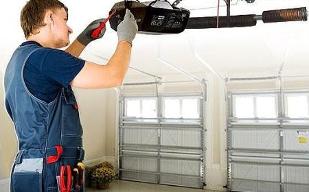 How to Expertly Handle Commercial Garage Door Repair in Minneapolis