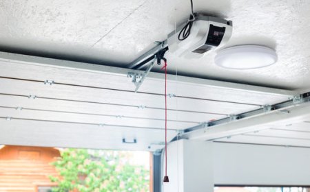 How to Handle Commercial Garage Door Repair in Bartlett