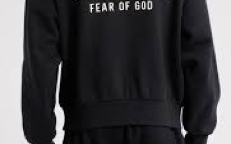 Why the Fear of God Essentials Hoodie Remains a Top Trend in 2025
