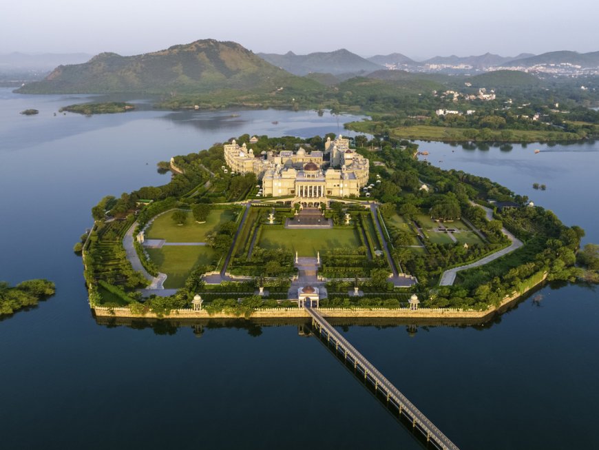 Experience the Royal Charm with an Udaipur Tour Package