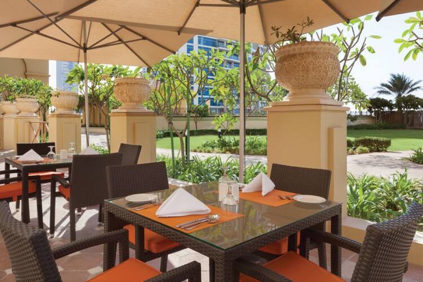 Explore the Ultimate JBR Dining Experience – A Food Lover’s Guide
